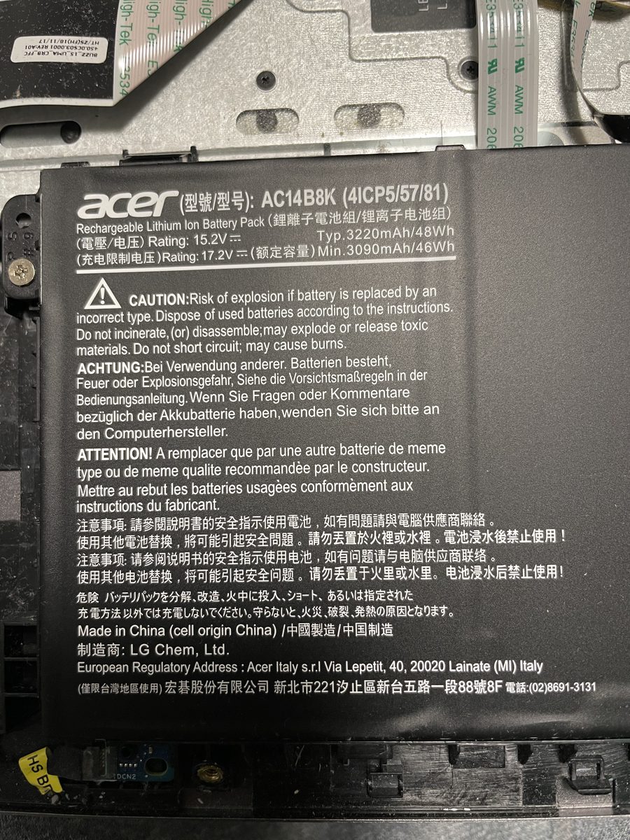 Acer Spin 5 SP515 — zanesené chlazení