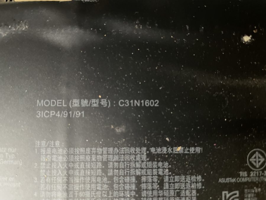 Asus ZenBook UX330 — zanesené kompaktní chlazení