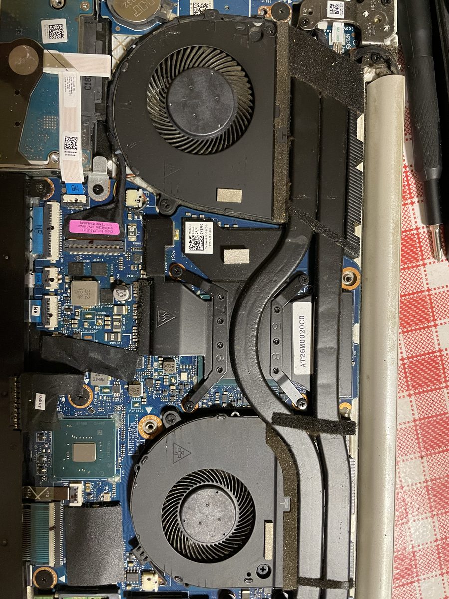 Asus ZenBook UX330 — po vyčistění