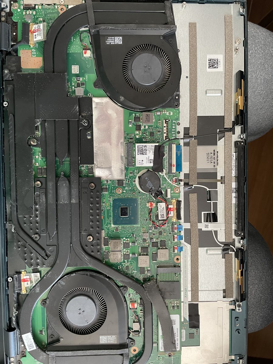 Asus ZenBook Pro Duo UX581 — stará pasta na CPU i GPU