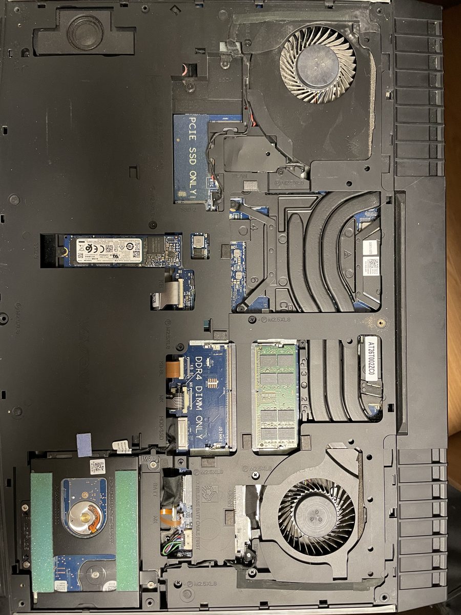 Dell Alienware 17 R15 — rozebraný prémiový herní notebook