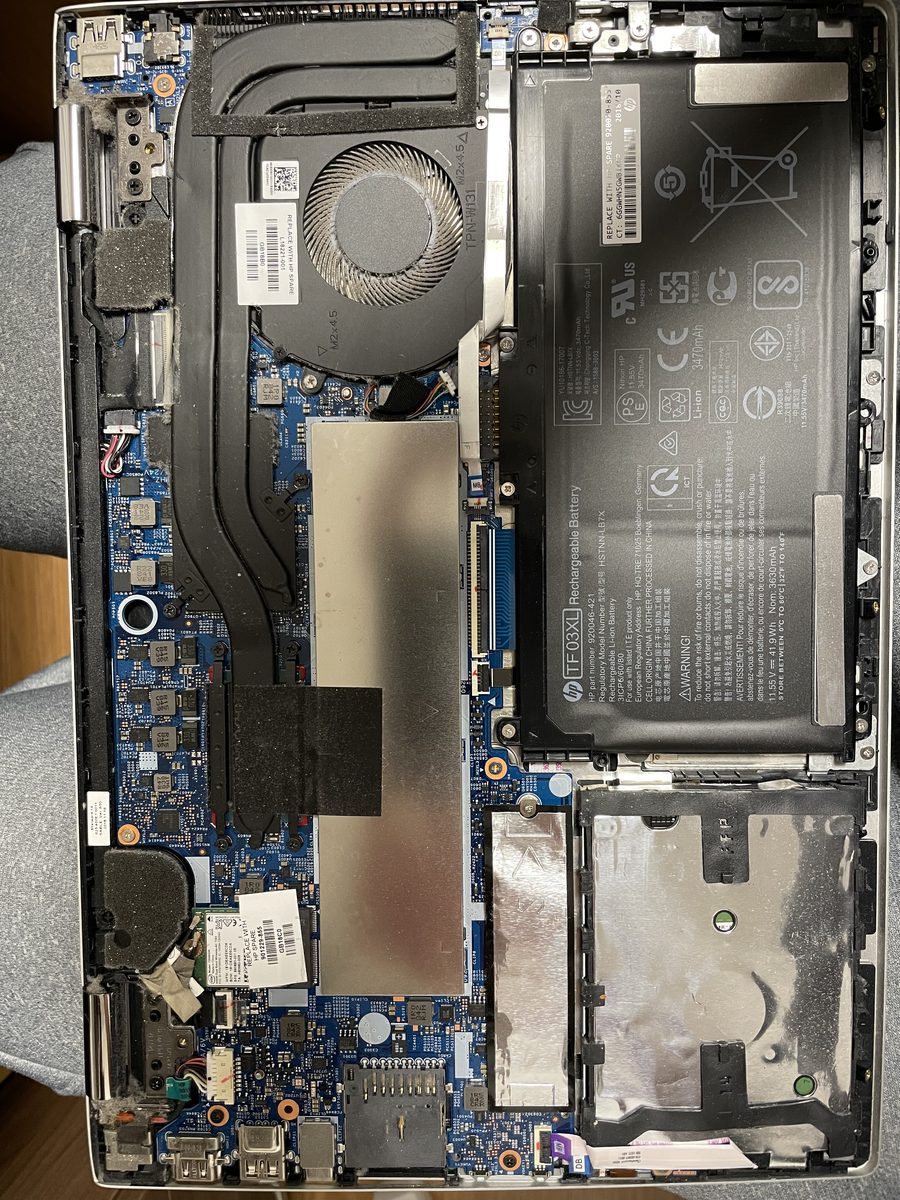 HP Pavilion X360 14 — otevřený notebook