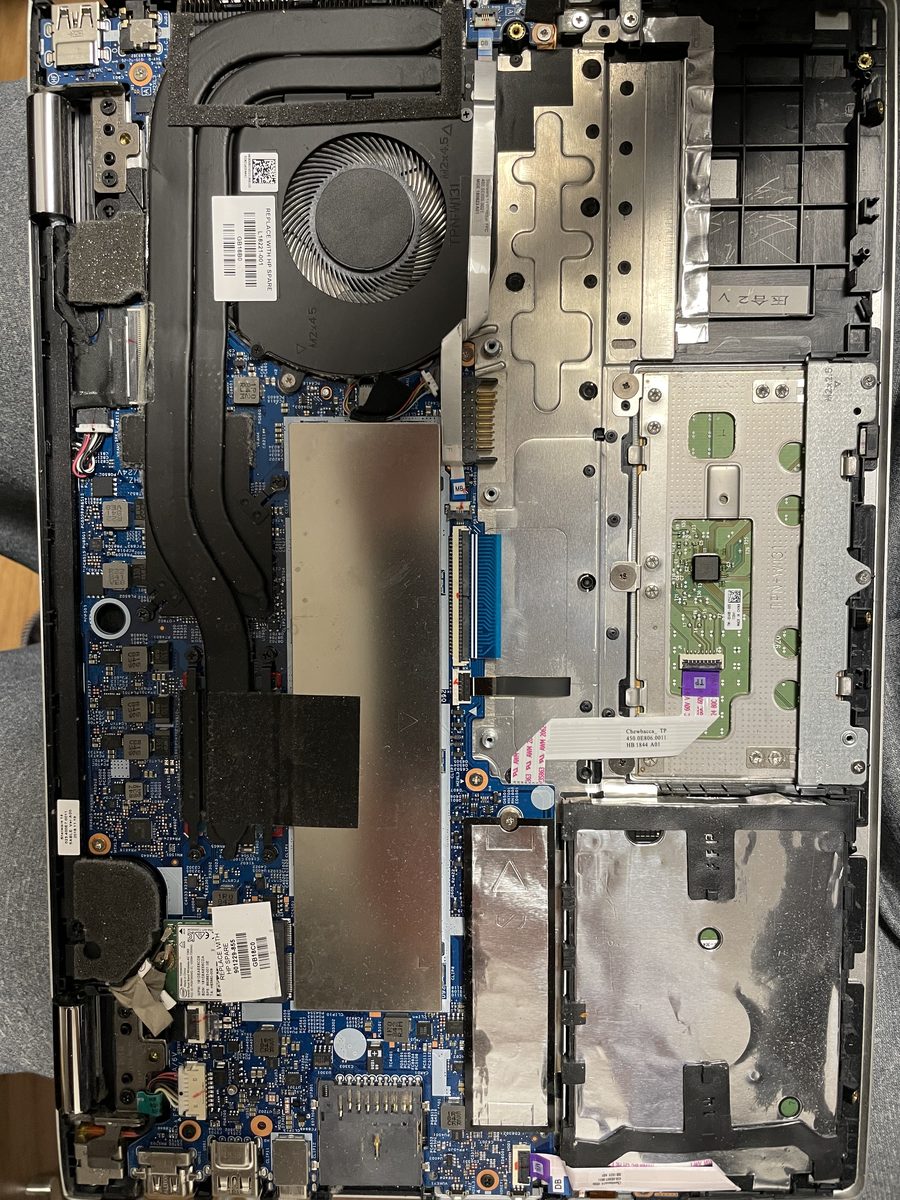HP Pavilion X360 14 — zanesený ventilátor