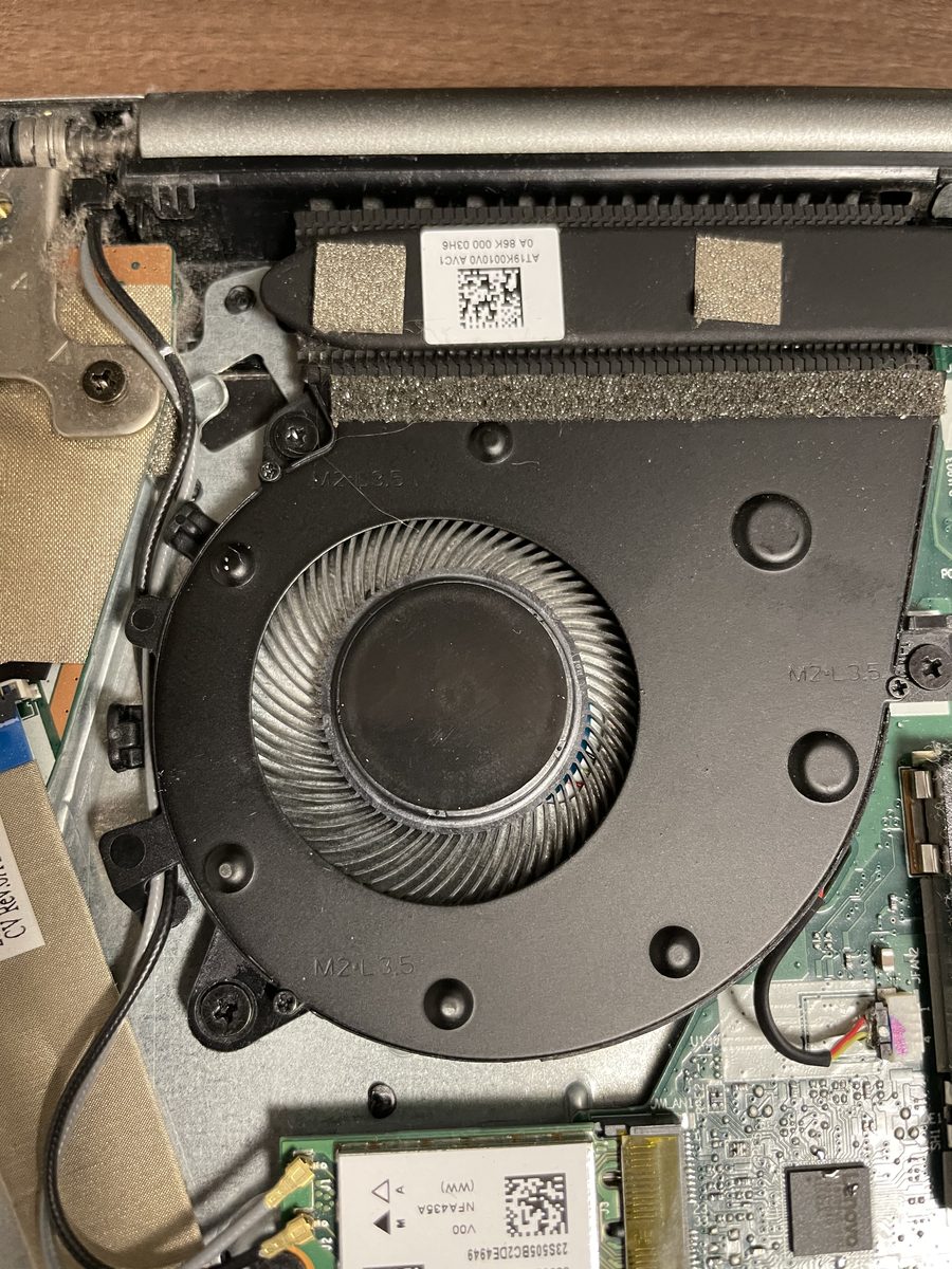 Lenovo IdeaPad 530S — po výměně pasty