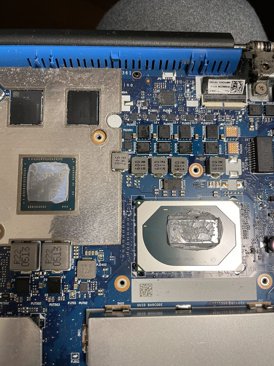 Lenovo L340 — ucpané žebra chladiče