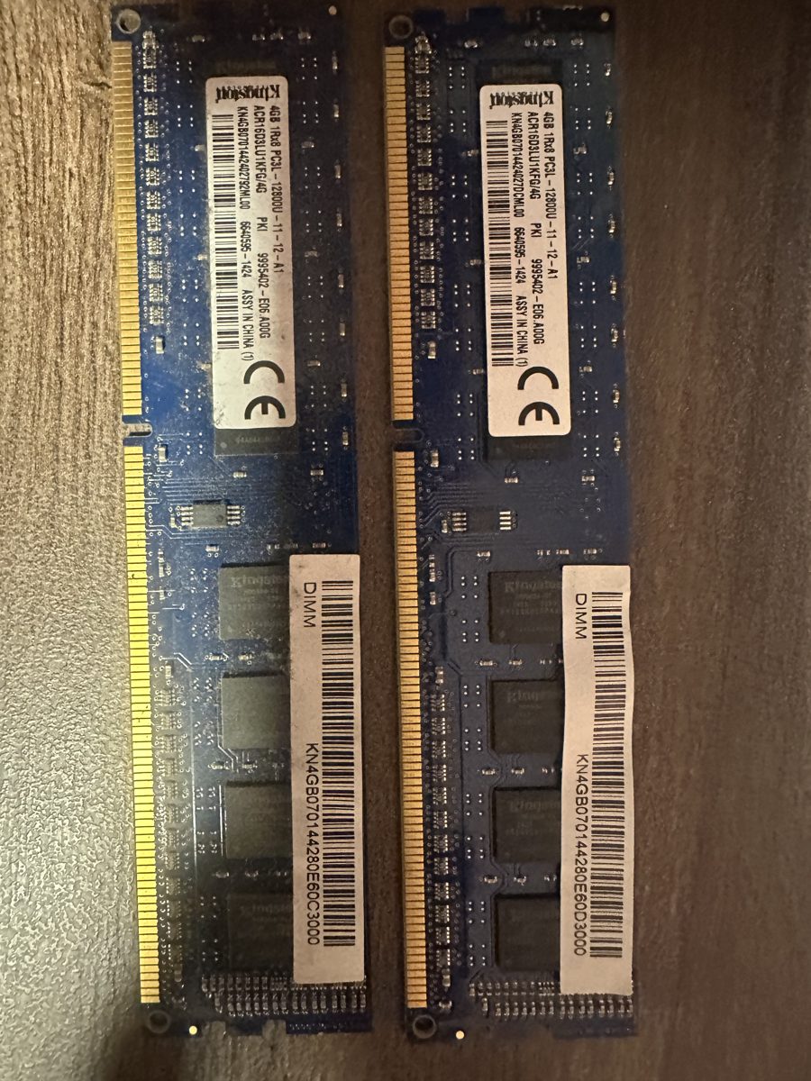 Acer Aspire TC-120 — původní paměťové moduly 2× 4 GB DDR3