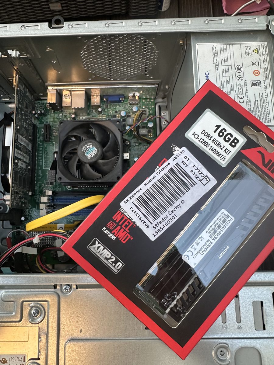 Acer Aspire TC-120 — nový paměťový kit 16 GB DDR3 1600 MHz